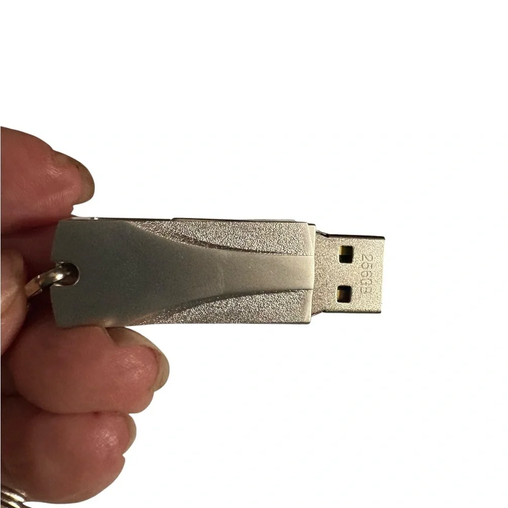Silver USB Flash‎ Drive Keychain